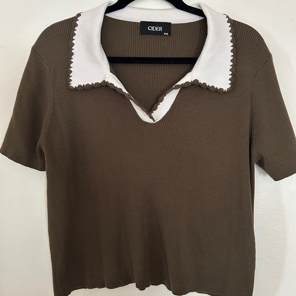 Cropped + collared Cider top